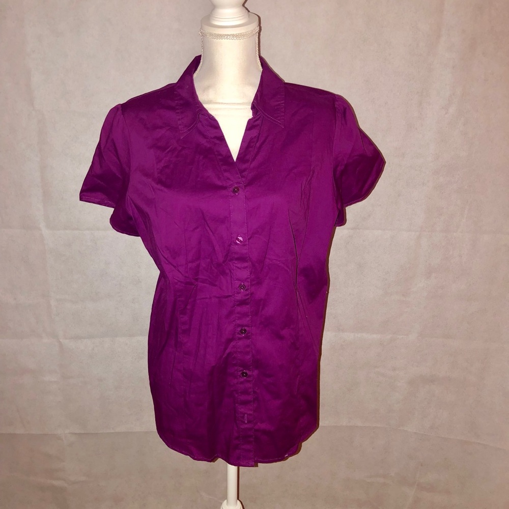 NWT St John’s Bay Button Down shirt